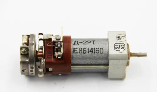 Д-2РТ 27в, 2,1Вт, 7500 об/мин фото 2