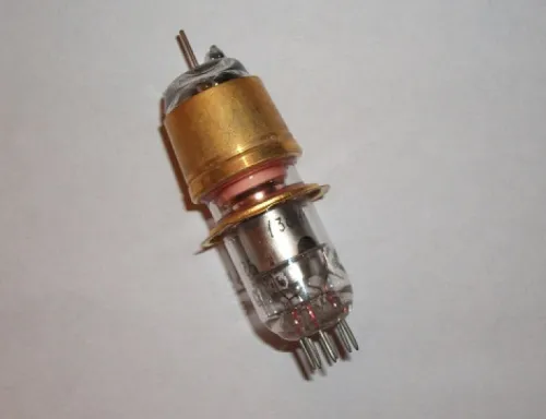 К-50 клистрон фото 2 К-50 клистрон фото 2